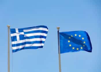 Greek authorities rescue 100 migrants found in vessel off southern mainland