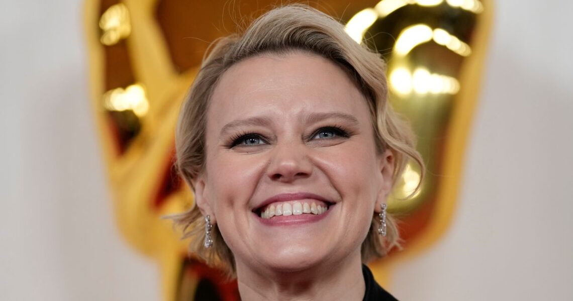 Kate McKinnon Jokes About Accidentally Sending 'Tasteful Nudes' To This A-List Director