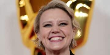 Kate McKinnon Jokes About Accidentally Sending 'Tasteful Nudes' To This A-List Director