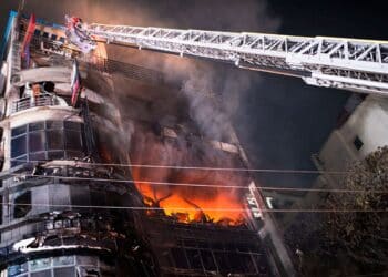 Green Cozy Cottage Shopping Mall That Caught Fire, Killing 46 Had No Emergency Exits, Bangladesh Leader Says