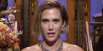 Celebrities Crash Kristen Wiig's 'Five-Timers Club' Party In 'SNL' Monologue