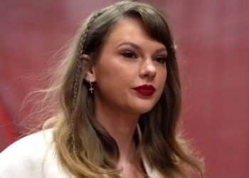 Magazine Publishes Anonymous Taylor Swift Review, Citing Potential Threats From Fans