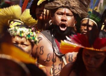 Thousands of Indigenous people protest Lula’s land grant decisions