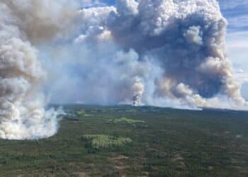 A Wildfire Has Forced Out Hundreds Of Residents In Canada's Oil Sand Hub Of Fort McMurray