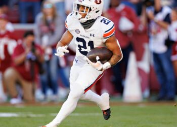 Auburn University Football Player Critically Wounded In Florida Shooting