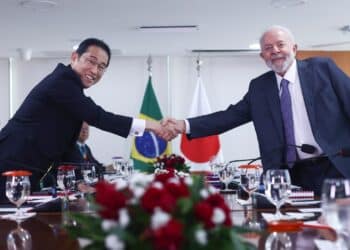 Brazil’s Lula invites Japan’s prime minister to eat his country’s meat, and become a believer