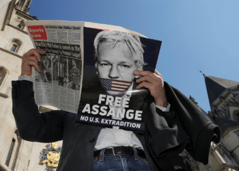 British Court Rules Julian Assange May Make Full Appeal Against US Extradition