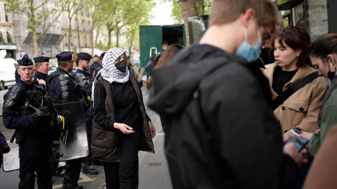 French police peacefully evacuate anti-Israel students from university sites