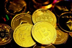 The Psychology of Altcoin Season: Why Investors Flock to Alternative Cryptocurrencies