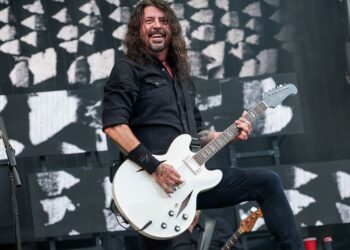 Dave Grohl Takes A Swipe At Taylor Swift's Eras Tour