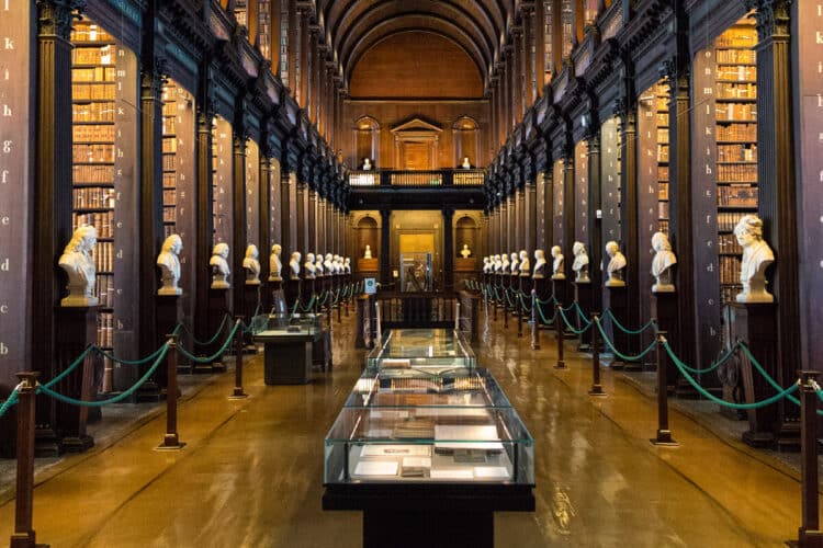 Inside 9 Most Beautiful Libraries In The World