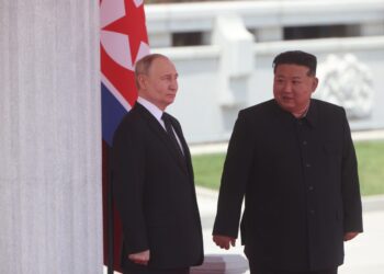 Kim Jong Un prompts health speculation as experts declare: ‘doesn’t look like a healthy man’