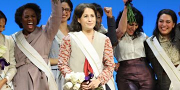 Shaina Taub Talks ‘Suffs’ Musical, Women’s Empowerment