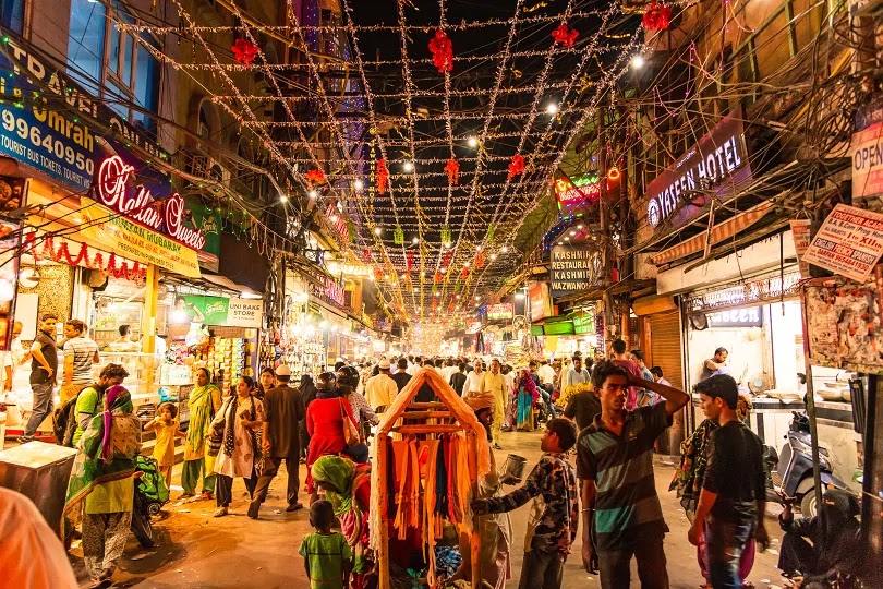 5 Most Popular Shopping Streets In India