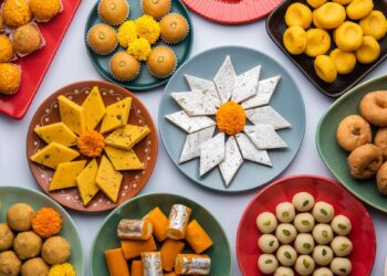 Gulab Jamun, Burfi, Kaju Katli: 6 Most Popular Sweets To Eat During Diwali