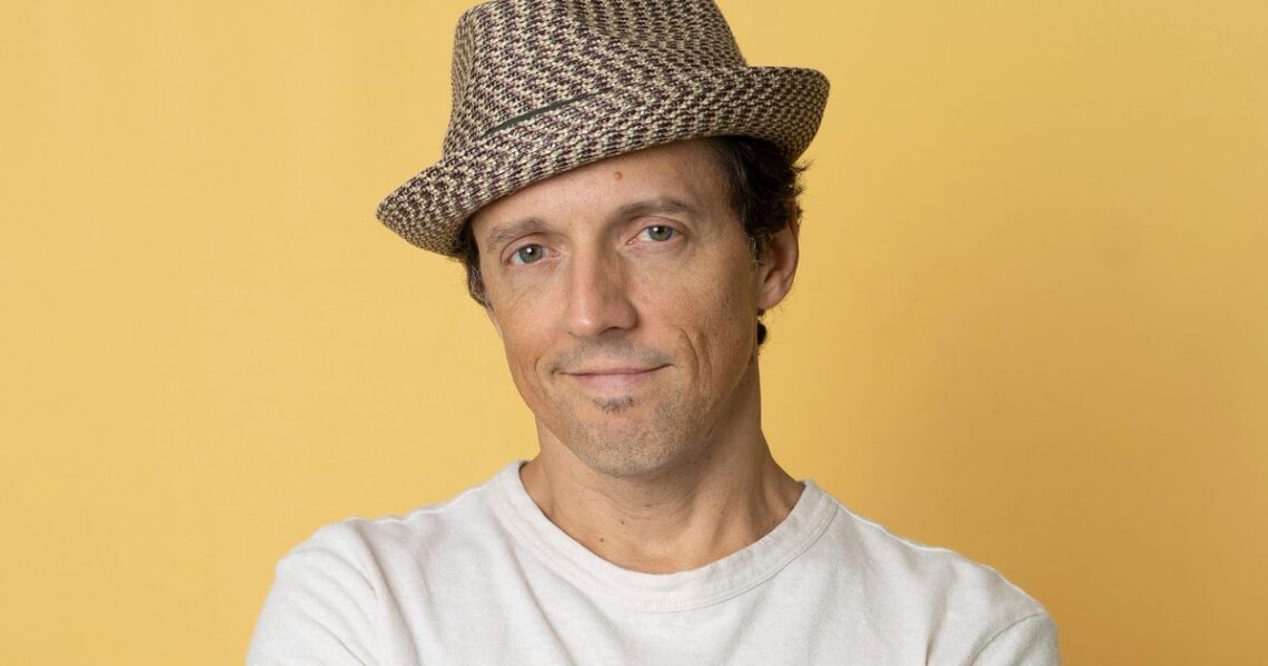 Jason Mraz Recalls Coming Out Bisexual Later In Life