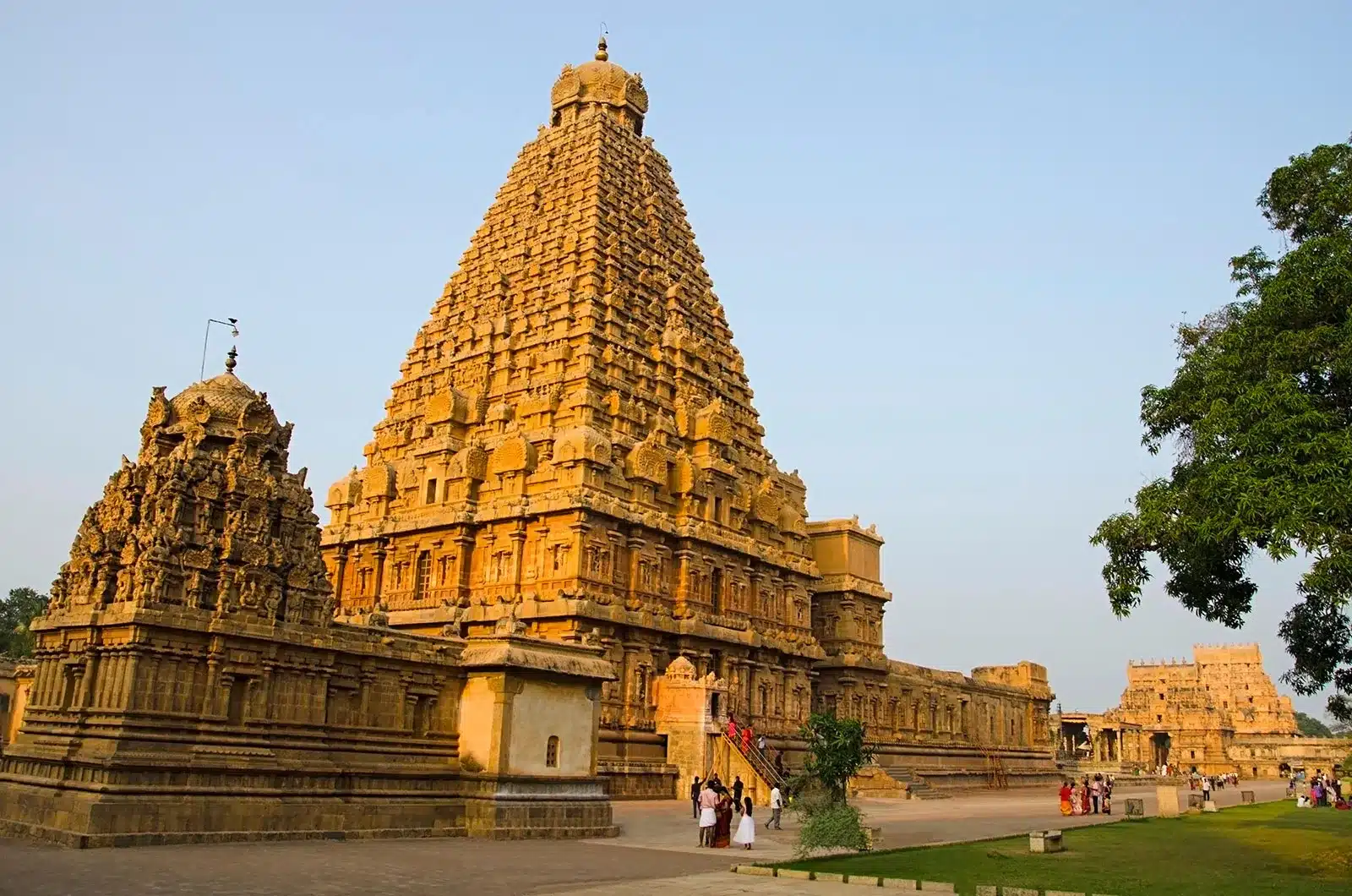 Temple Trail: 8 Architectural Wonders Showcasing India’s Spiritual Diversity