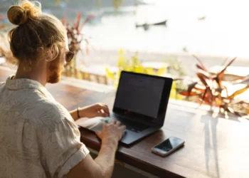 15 High Paying Jobs That Allow You To Travel The World