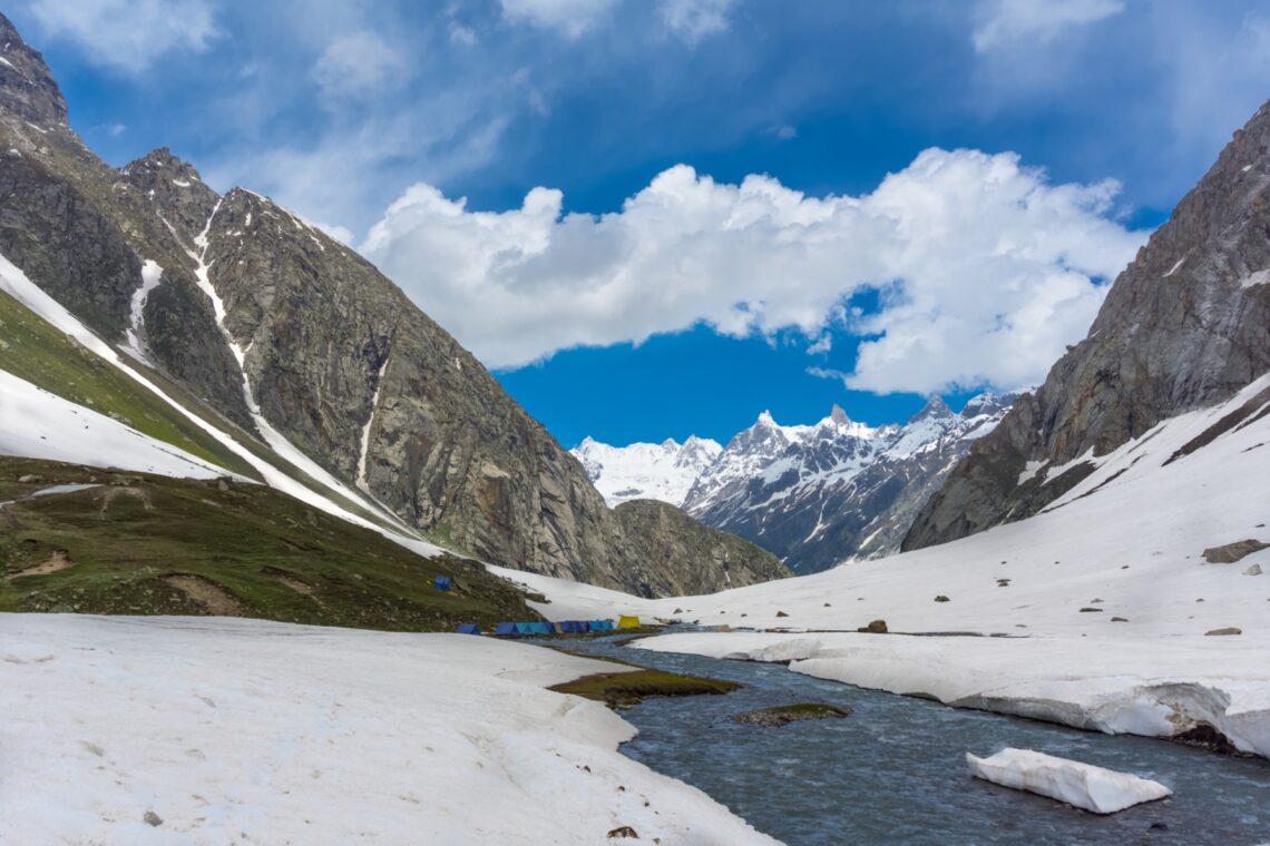 Exploring Nature: Top 6 Best Places For Trekking In India Exploring Nature: Top 6 Best Places For Trekking In India