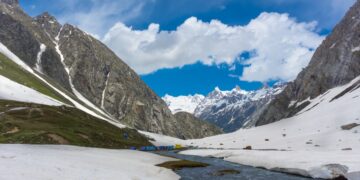 Exploring Nature: Top 6 Best Places For Trekking In India