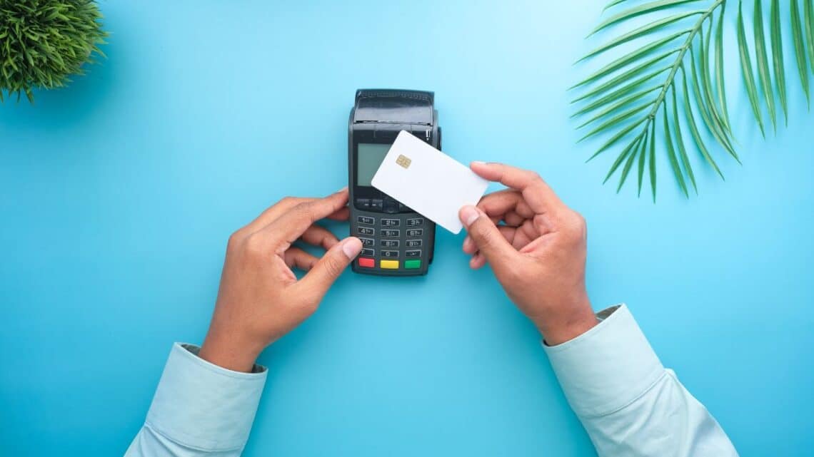 Why Choosing The Right E-commerce Payment Gateway Is Crucial During The Festive Rush