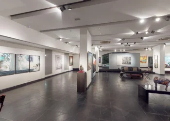 Art Enthusiast’s Paradise: 8 Galleries To Visit In Mumbai