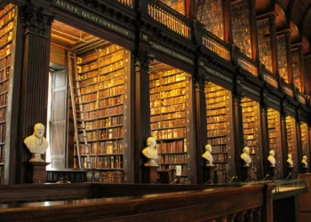 Inside 9 Most Beautiful Libraries In The World