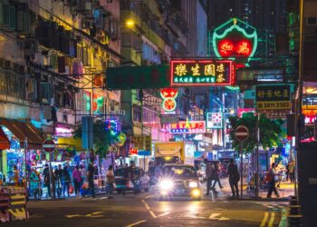 7 Best Foodie Destinations In Hong Kong: A Culinary Odyssey Temple Street Night Market