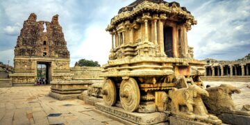 Stone chariot at the Vittala Temple in Hampi, Karnataka