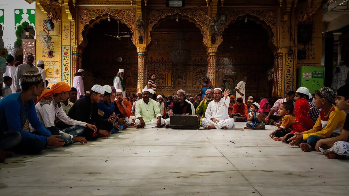 What Is Qawwali? A Beginner’s Guide to Sufi Music and Its Greatest Voices Qawwali performance at the Ajmer Sharif dargah
