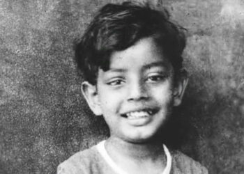 Indian filmmaker Satyajit Ray photographed in New York