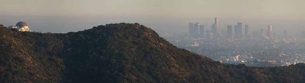 10 Lighthearted Films With Surprisingly Dark Endings, Explained Griffith Observatory in Los Angeles, a filming location for La La Land