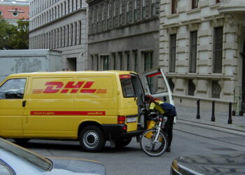 Quick Commerce in India Explained: How 10-Minute Delivery Works Delivery motorbike parked on a street